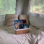 Karavan Na Louce 营地 *
