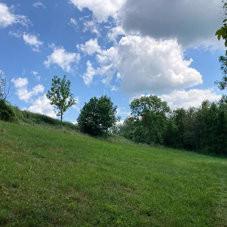 Karavan Na Louce 캠프장 *